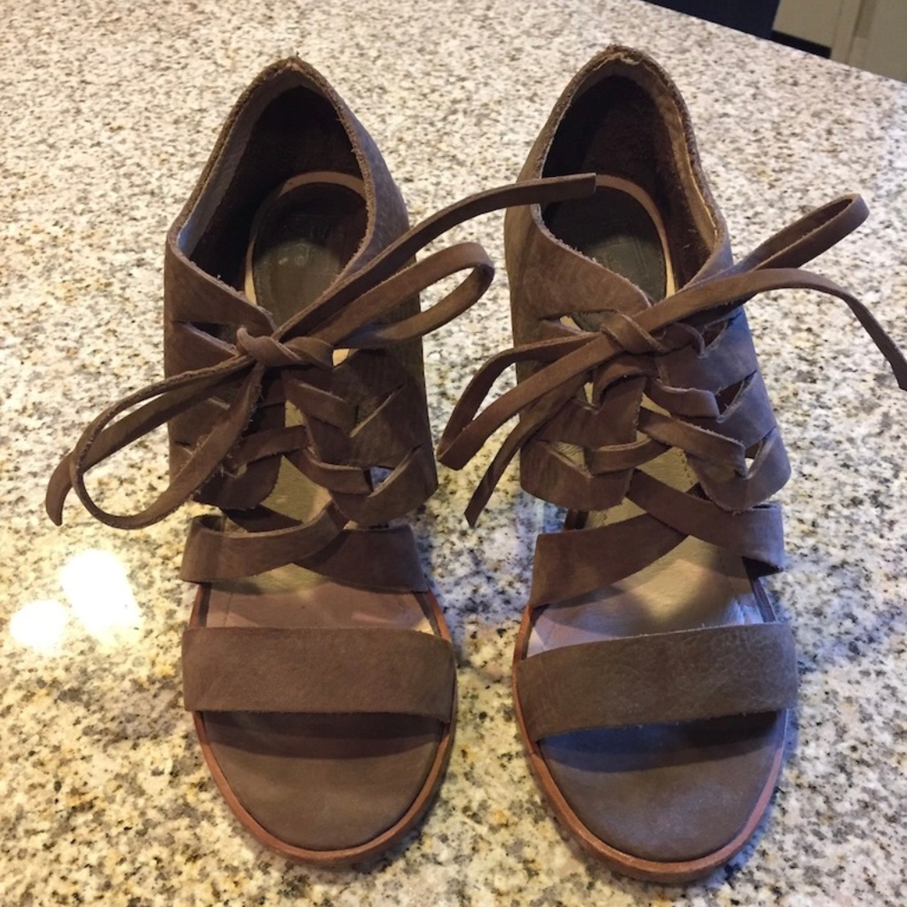 Frye Lace Up Block Heel Pumps